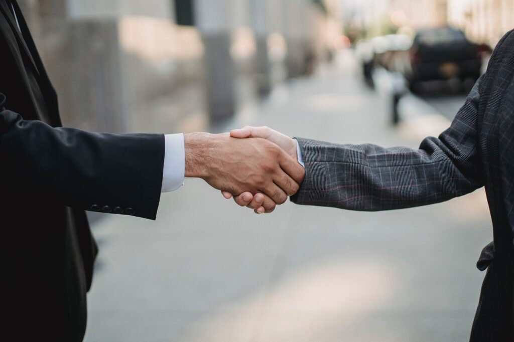 6 Negotiation tips to help you make better deals in 2021